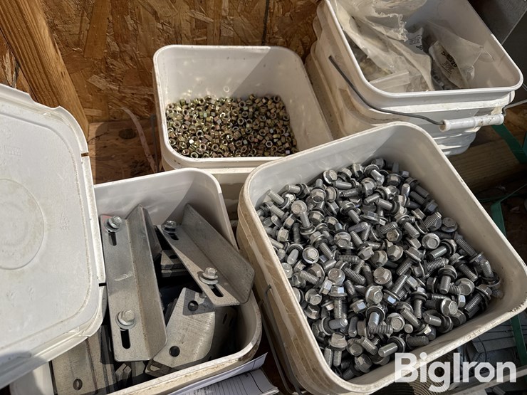 grain-bin-miscellaneous-bolts-&-parts-image-14