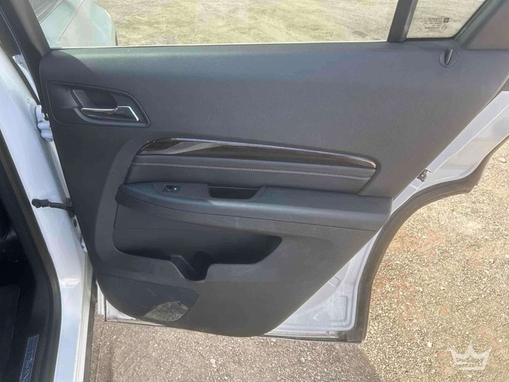 2015-gmc-terrain-suv-image-37