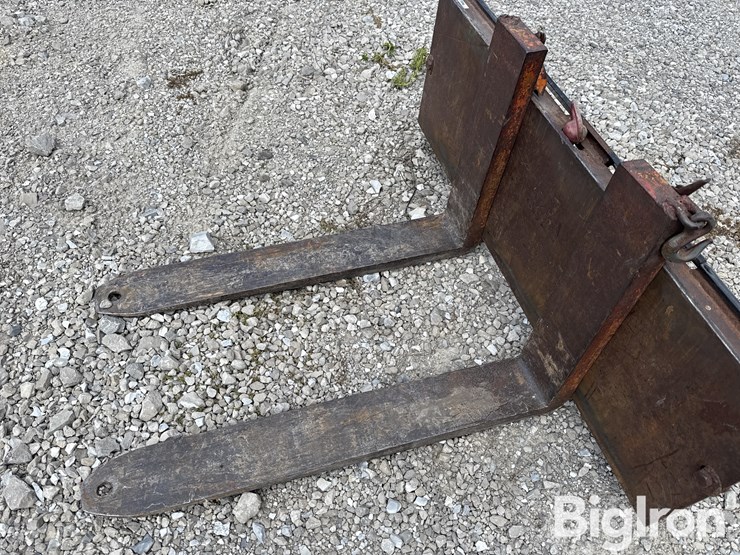 pallet-forks-image-9