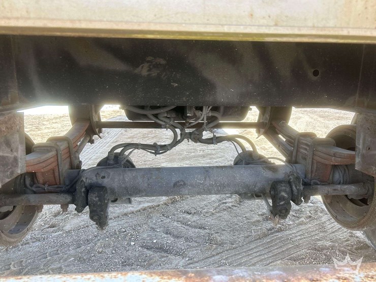 2006-utility-van-image-13