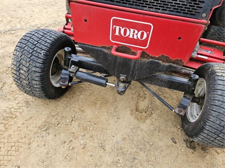#3133-•-toro-reel-master-5200-fairway-mower-image-28
