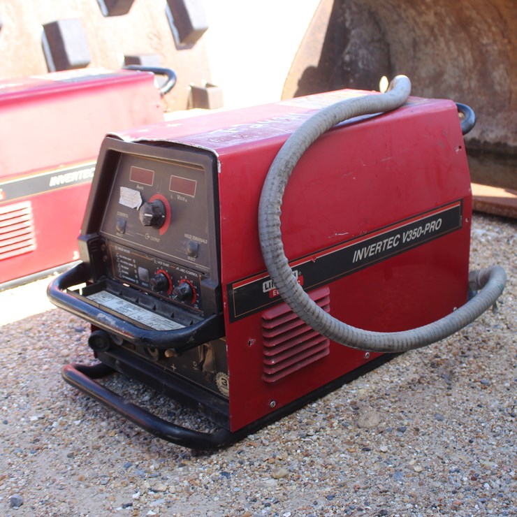 #2765 • LINCOLN V350 PRO WELDING MACHINE