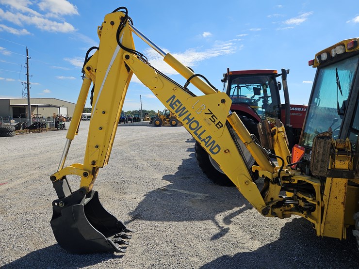 2004-new-holland-lb75b-image-20