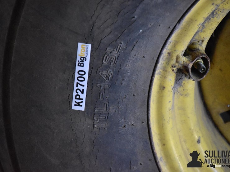 11l-14sl-tire-and-rim-image-5