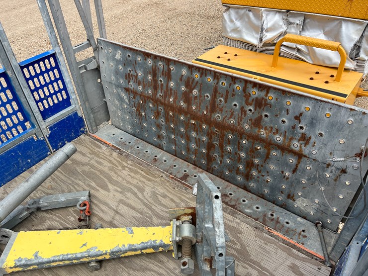 #2788-•-hek-tpm1600sd-electric-mast-climbing-work-platform/material-hoist-image-24