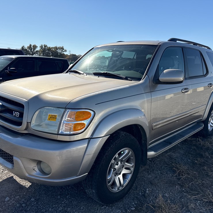 2004 TOYOTA SEQUOIA