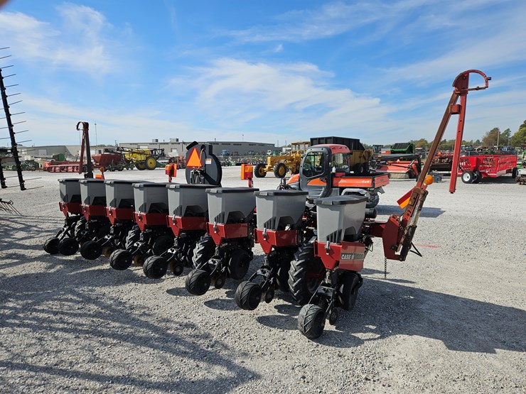 case-ih-1200-image-10