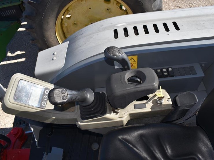 takeuchi-tb230-image-14