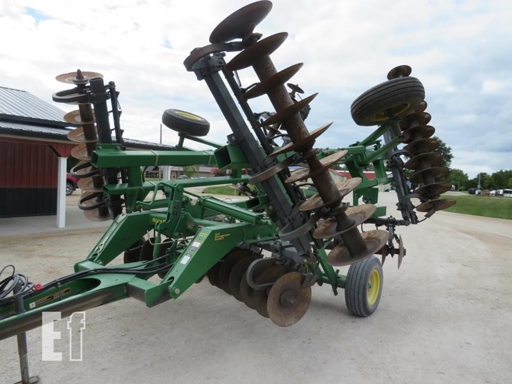 2004-john-deere-637-image-14