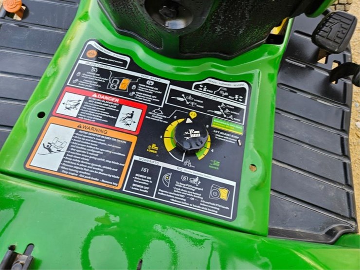 john-deere-x730-image-18