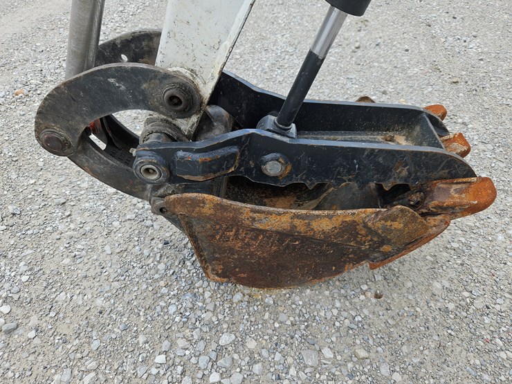 2016-bobcat-e20-image-2