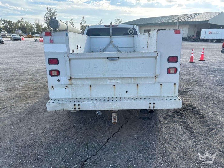 2012-chevrolet-silverado-2500hd-image-25