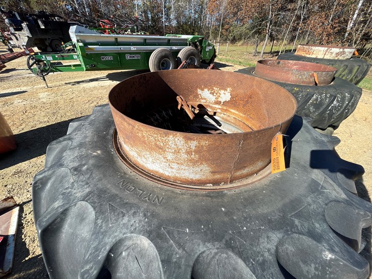 #5939-•-set-of-co-op-18.4-34-clamp-on-duals-image-6