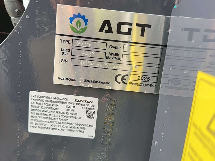 2025-agt-mx15z-mini-excavator-image-14