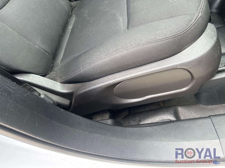 2018-ford-explorer-image-26