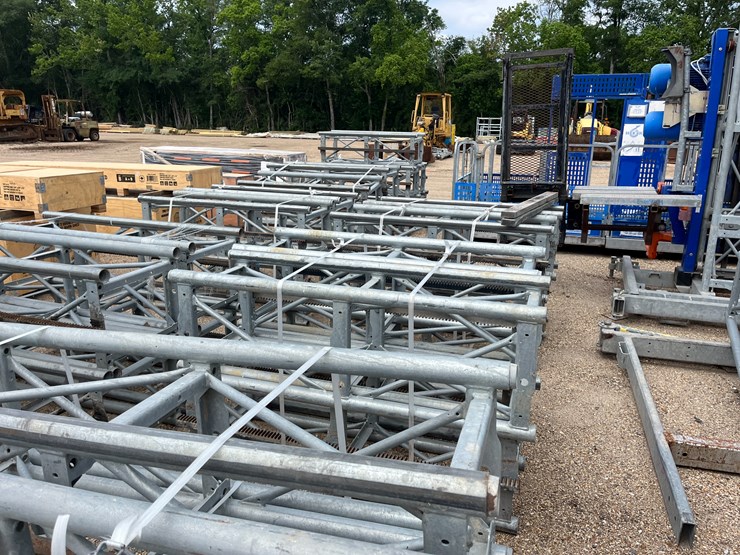 #2788-•-hek-tpm1600sd-electric-mast-climbing-work-platform/material-hoist-image-5