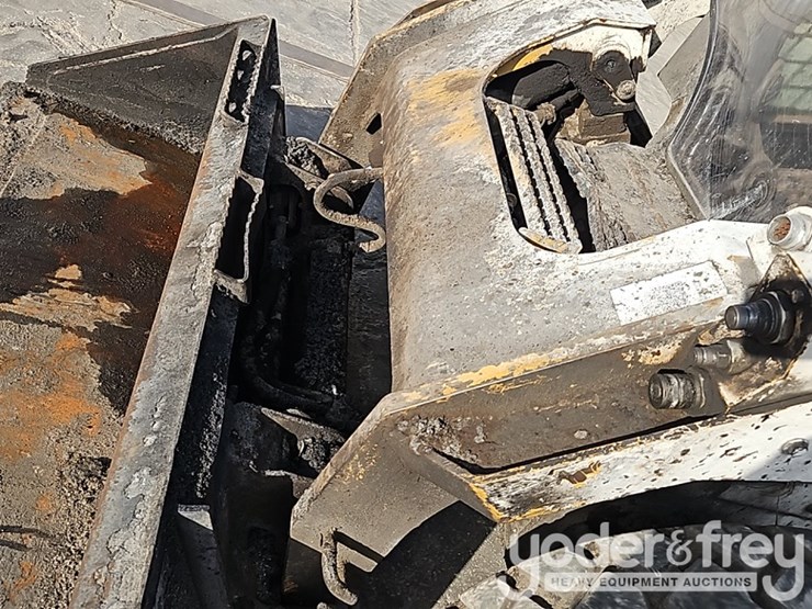 2018-caterpillar-272d2-image-13