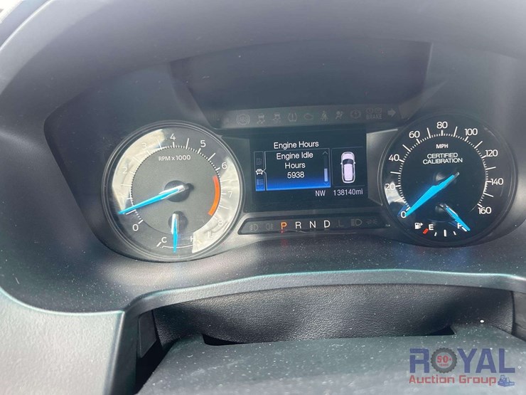 2017-ford-explorer-image-12