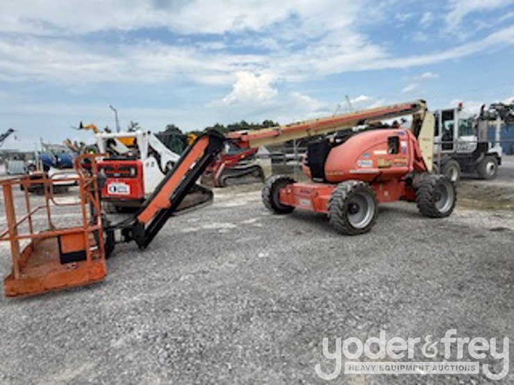 2014-jlg-600aj-image-1
