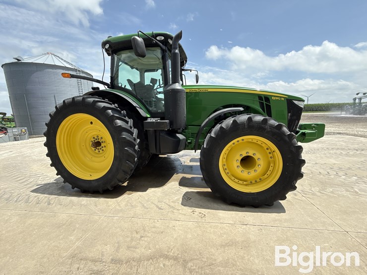 2011-john-deere-8310r-image-4