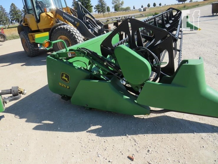 john-deere-925f-image-2