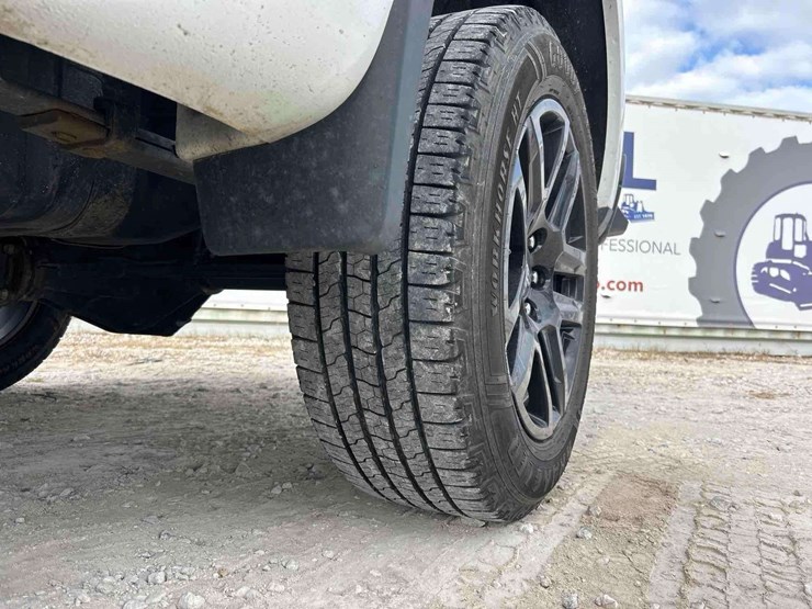 2021-chevrolet-silverado-1500-image-29