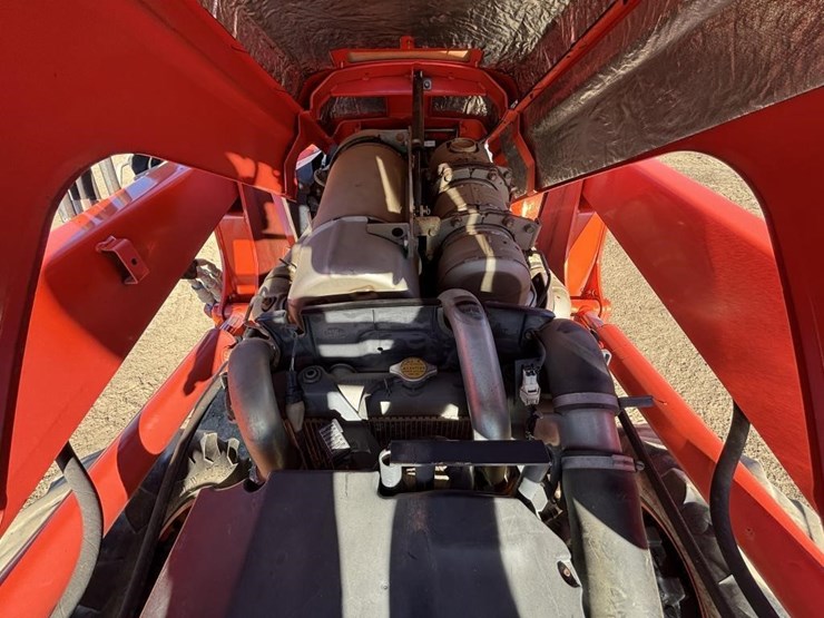 2018-kubota-m5-111d-image-43