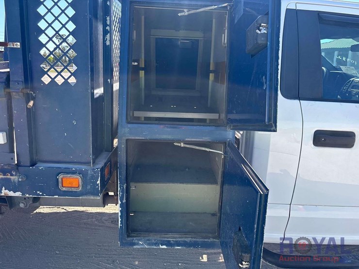 2017-ford-f350-image-16