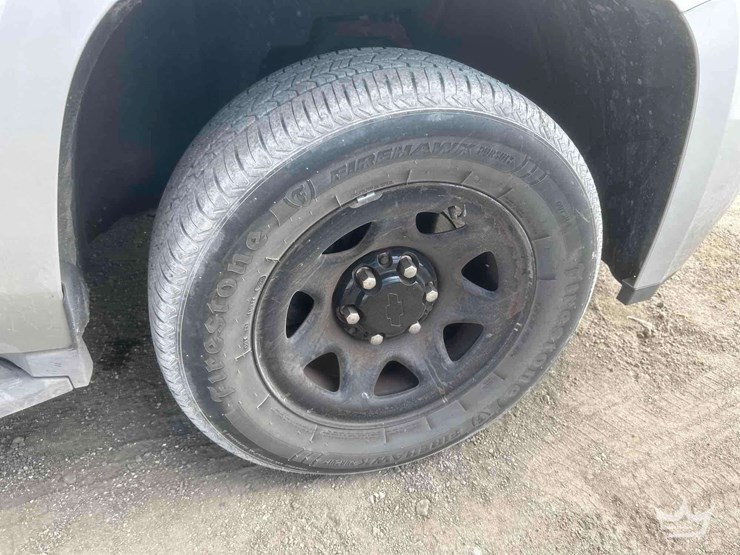 2016-chevrolet-tahoe-image-19