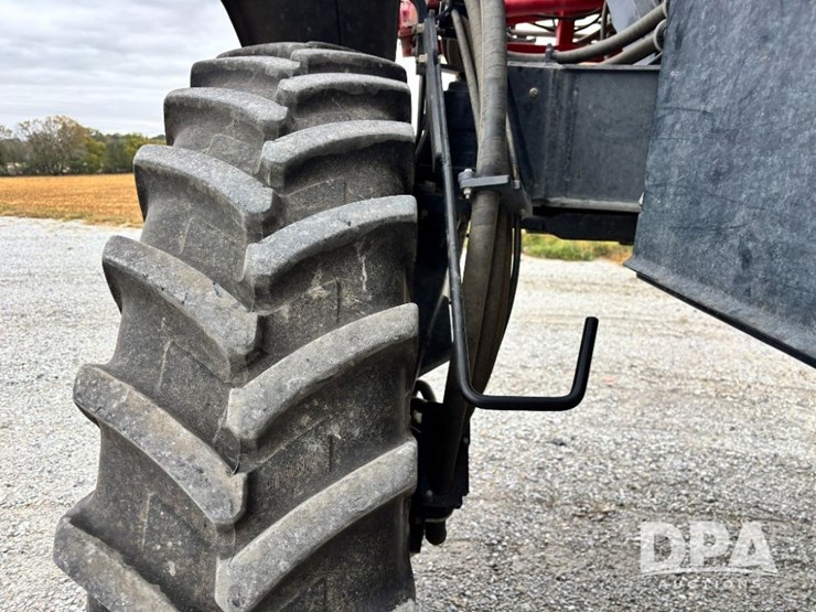 2019-case-ih-patriot-4440-image-58