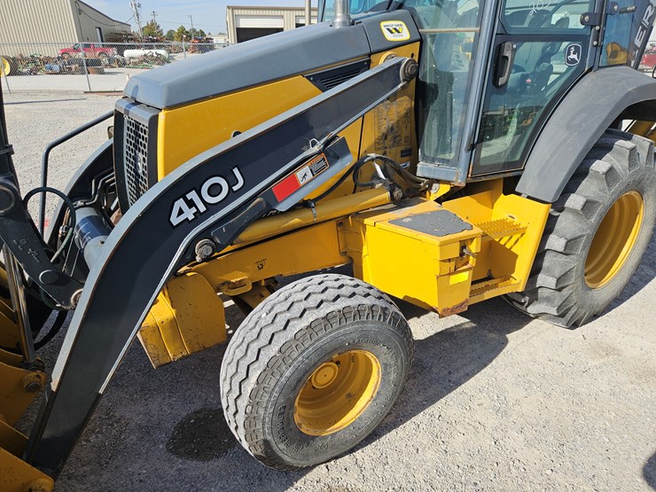 2007-deere-410j-image-23