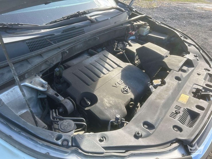 2015-toyota-highlander-image-17