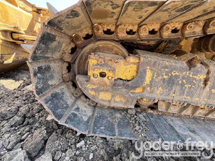 2023-komatsu-d61pxi-24-image-13