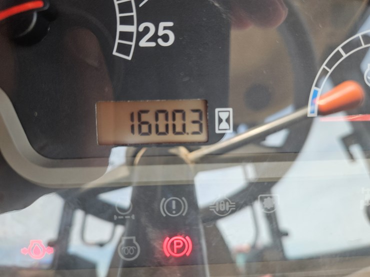 2009-case-ih-farmall-95-image-13