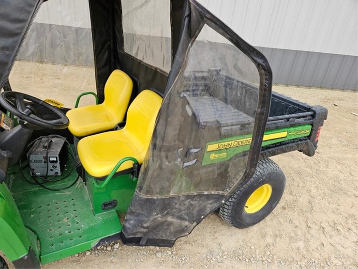 2011-john-deere-gator-image-20