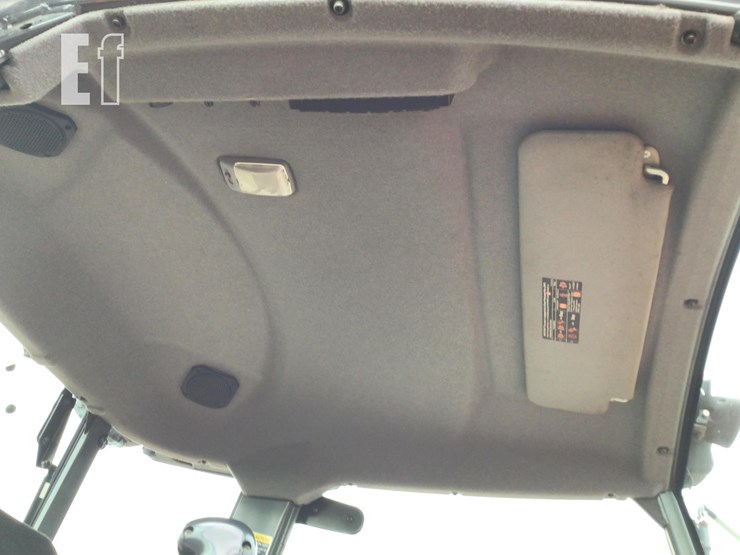 2021-kubota-m7060-image-18