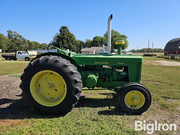 1949-john-deere-r-image-4