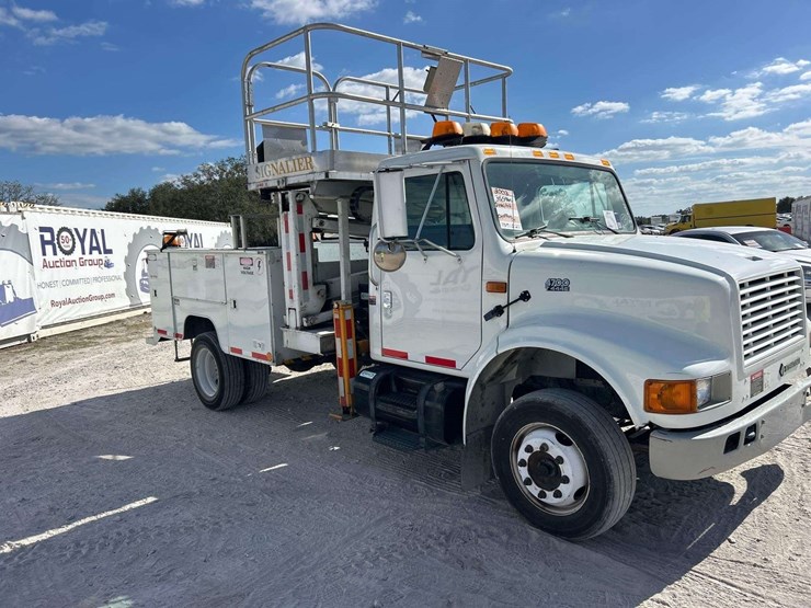 2002-international-4700-image-2