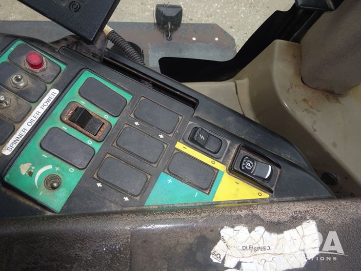 2009-case-ih-titan-3020-image-77