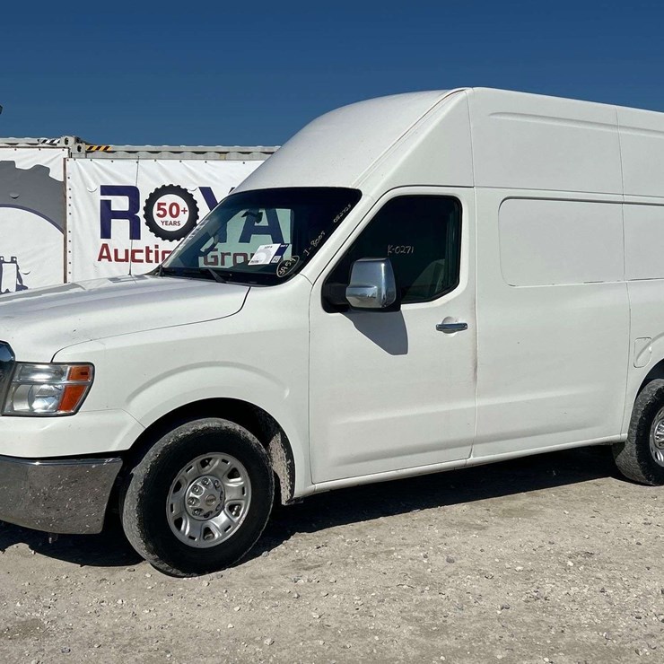 2012 NISSAN NV2500HD