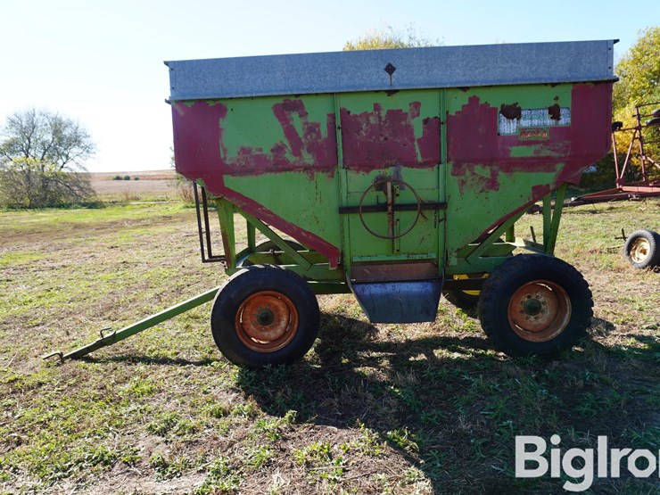 john-deere-1075-image-8