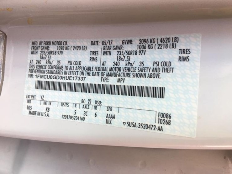 2017-ford-escape-se-image-14