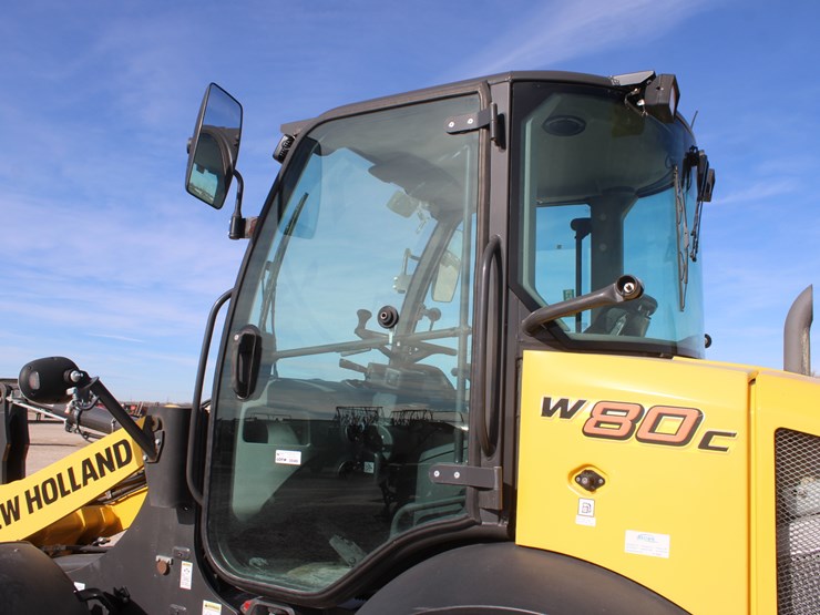 2021-new-holland-w80c-image-45