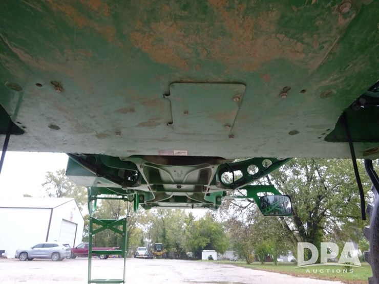 2017-john-deere-r4038-image-61