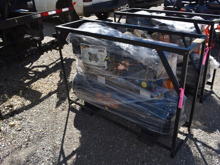 landhero-40-gallon-2-stage-air-compressor-(k)-image-2