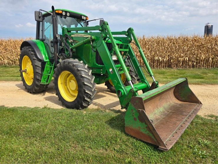 john-deere-7520-image-15