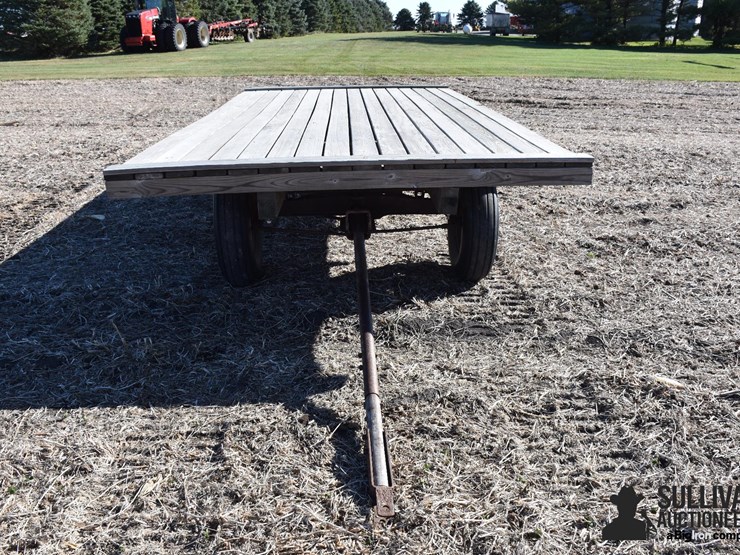 wooden-hayrack-image-2