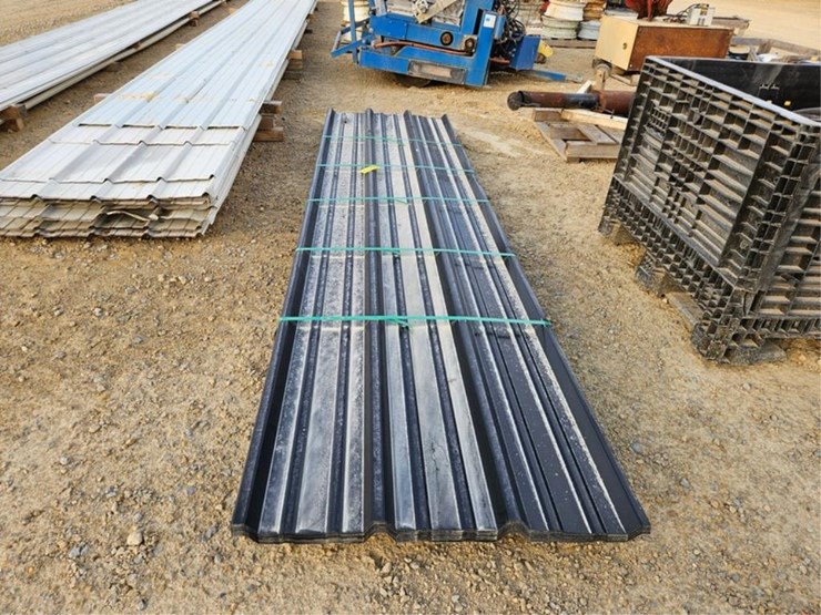 #3173-•-new-kit-28-ga-36"-x-12'-painted-r-panels-image-2