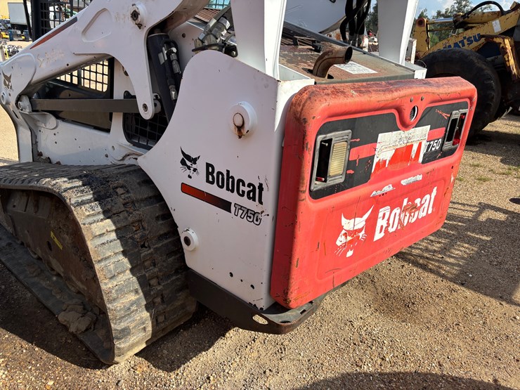 2014-bobcat-t750-image-4