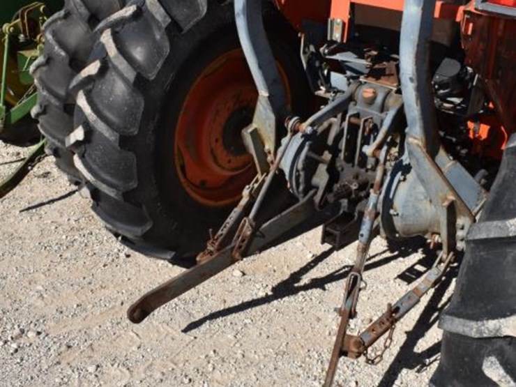 kubota-l4300e-tractor-w/-loader-(serial-#-___857)-(showing-appx-1,247-hours-image-9